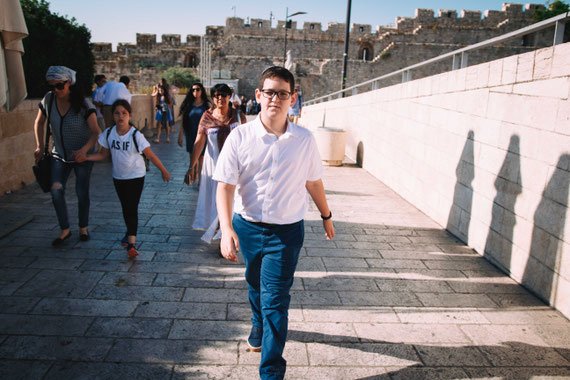 צילום בדרך אל בר מצווה בכותל
