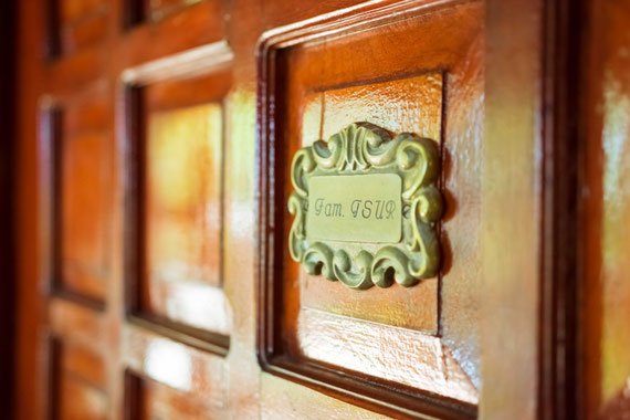 צילום ברית מילה בתוך בית פרטי