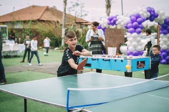 משחקי שולחן הפזורים במתחם | צילום בר מצווה במשמר השבעה