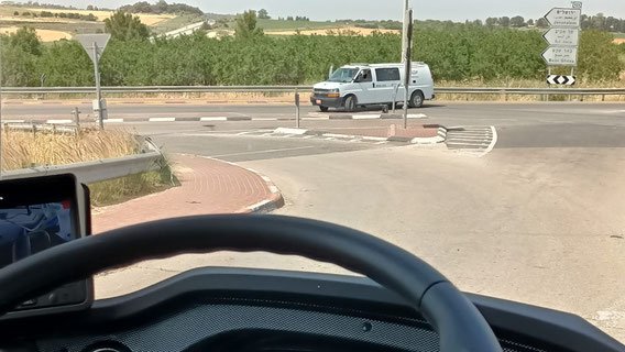 חיכינו כ40 דקות ביציאה מלטרון | איחור בגלל חפץ חשוד