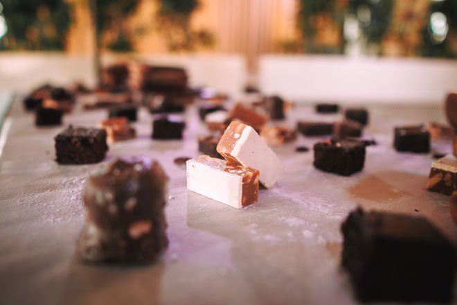 שולחן מתוקים יחודי ועשיר - ברית בקדמה אירועים