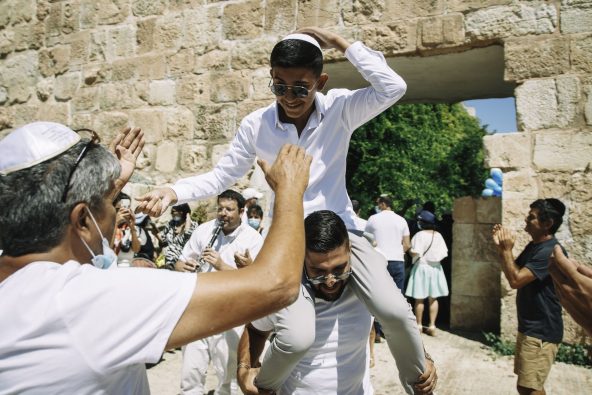 חגיגת התבגרות - לאחר עליה לתורה בכותל