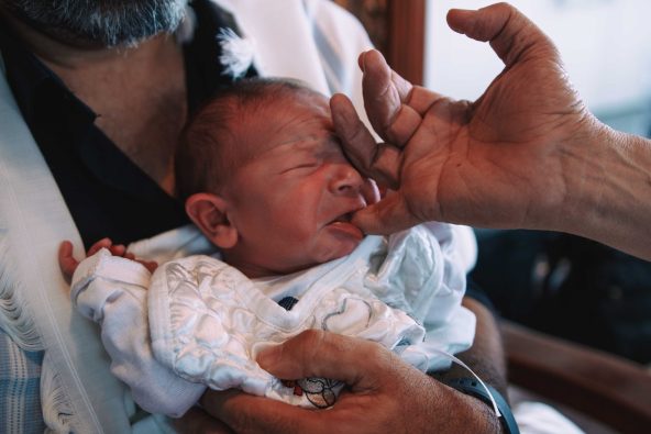 שמו בישראל - ברית מילה בבית - צילום: סטאס מוזיקוב