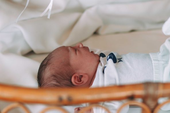 הקטן גדול יהיה - צילום ברית מילה ביתית